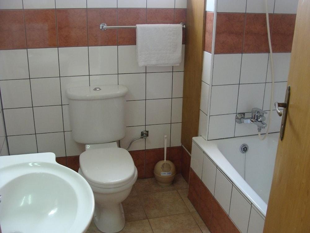 أيا نابا Aphelandra Hotel Apartments المظهر الخارجي الصورة