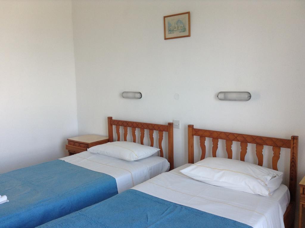 أيا نابا Aphelandra Hotel Apartments الغرفة الصورة