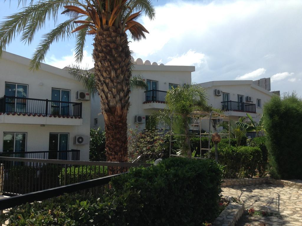أيا نابا Aphelandra Hotel Apartments المظهر الخارجي الصورة