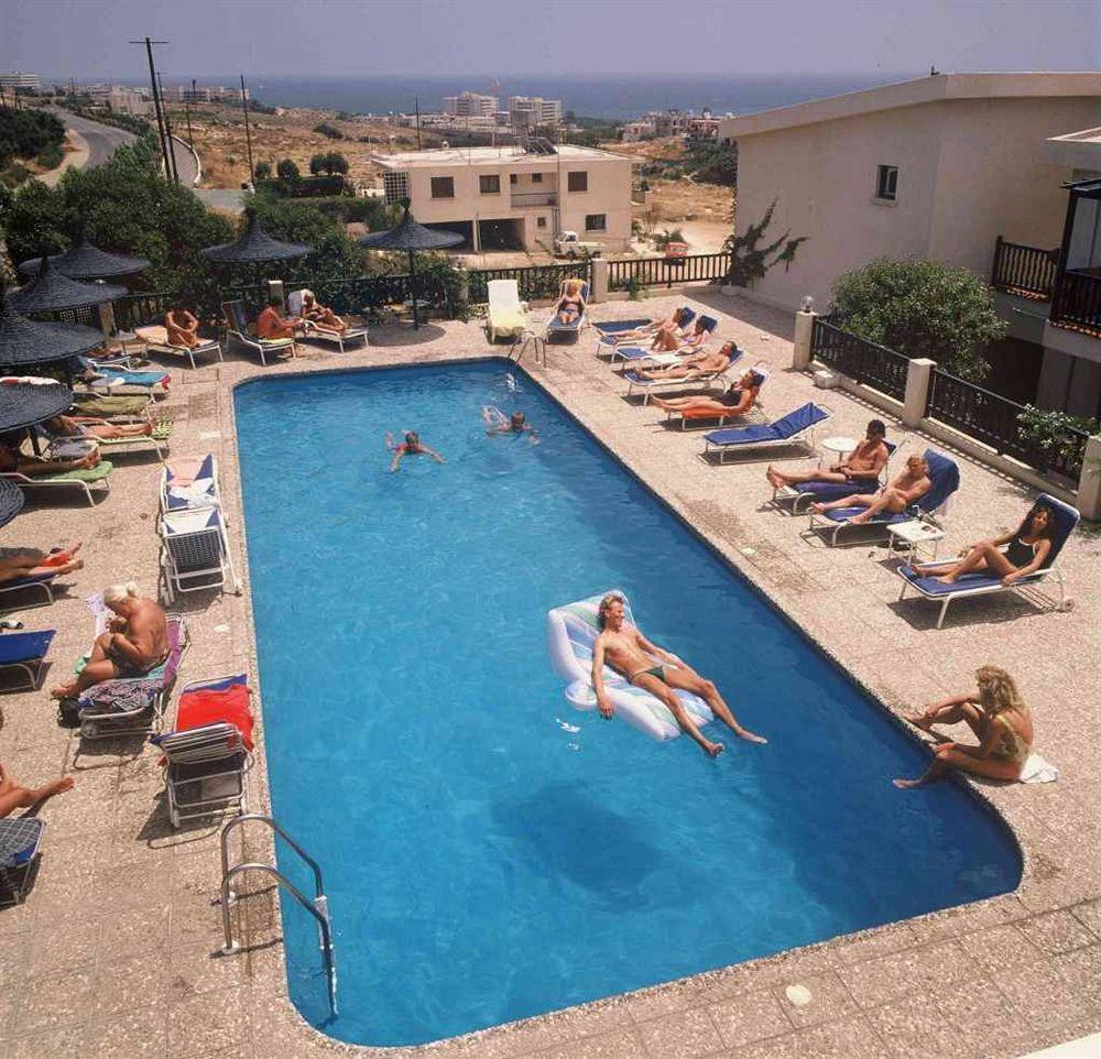 أيا نابا Aphelandra Hotel Apartments المظهر الخارجي الصورة